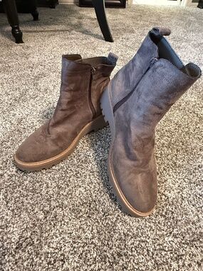 Maurices Boots Womens 10 M Bridget Ankle Booties Wedge 126686 Brown Faux Leather